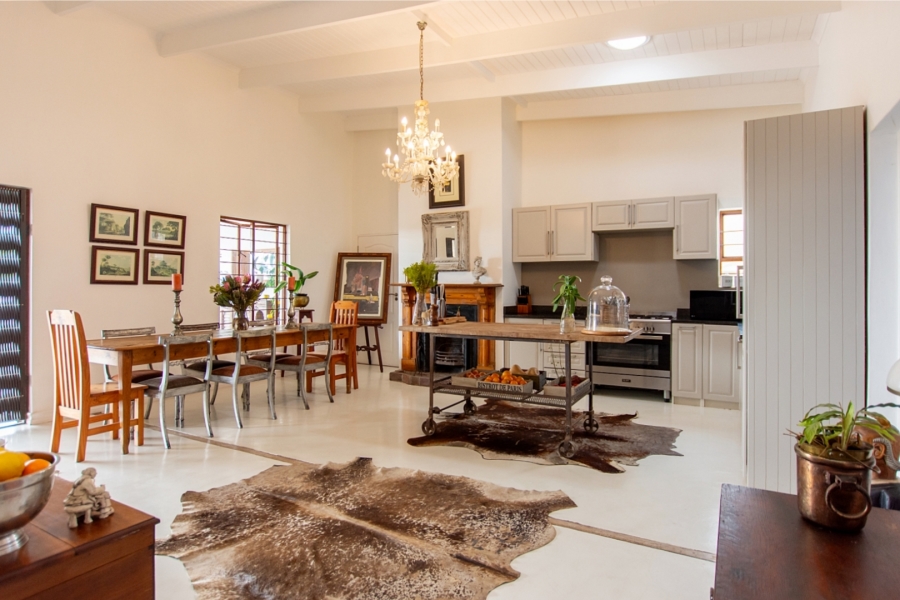7 Bedroom Property for Sale in Paternoster Western Cape